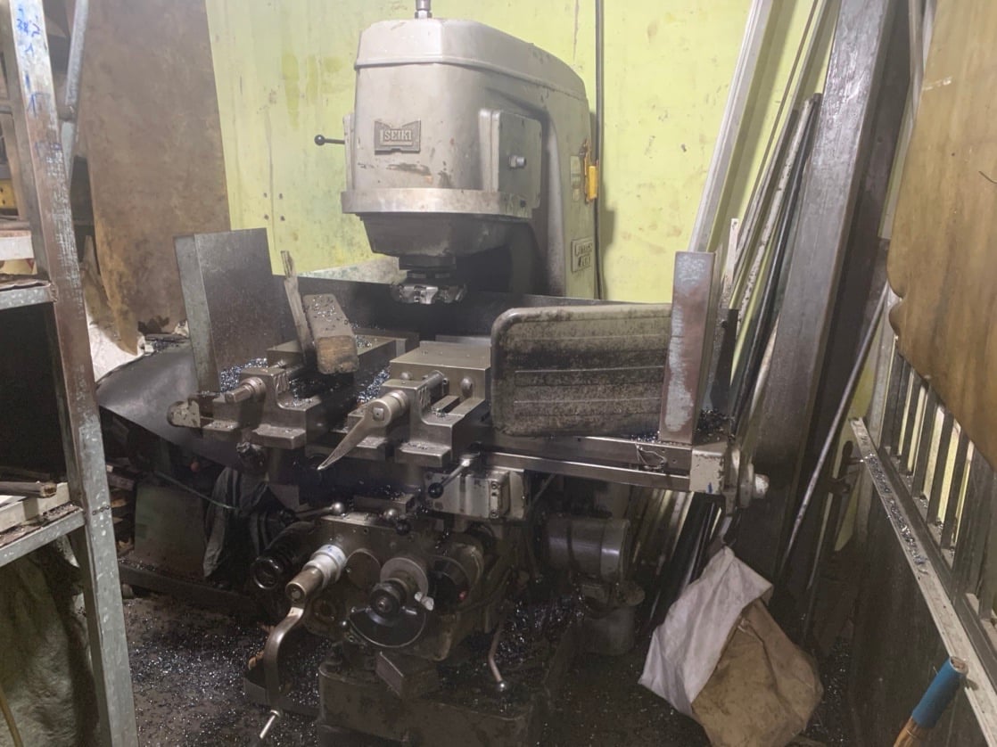 Milling machine 1.jpg